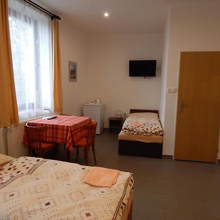 Penzion U Kasnych Mníšek pod Brdy Extérieur photo